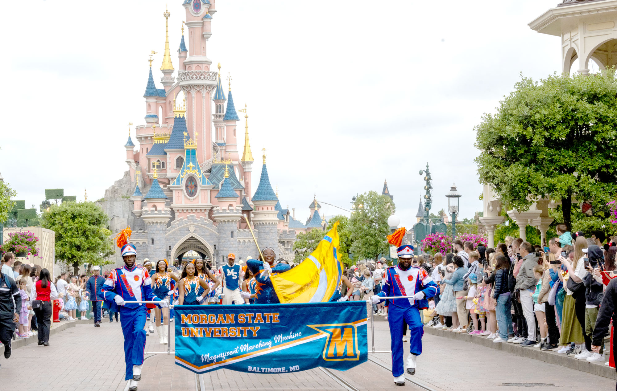 Magnificent Marching Machine In France