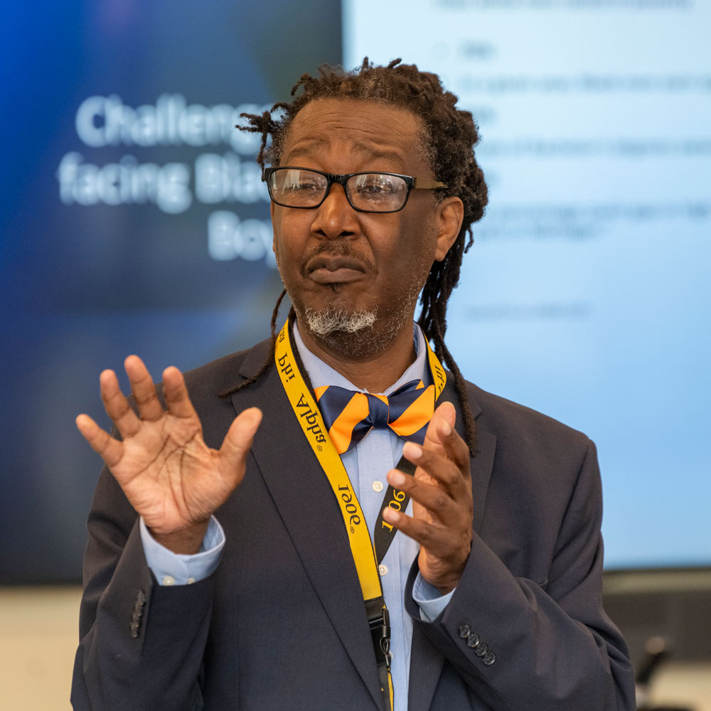 Dr. Michael Sinclair